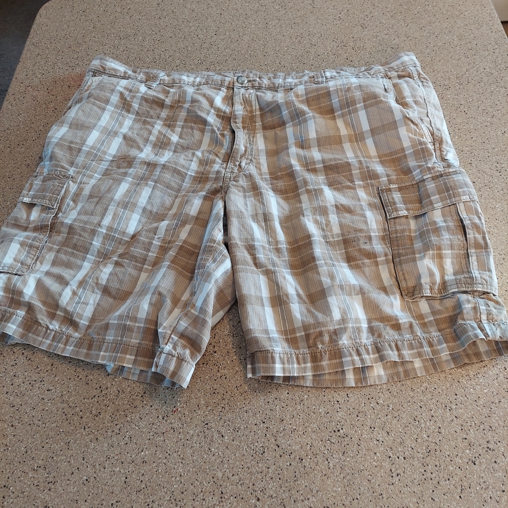 Dockers Men's Brown White Plaid Shorts Size 44 100% Cotton golf casual tan